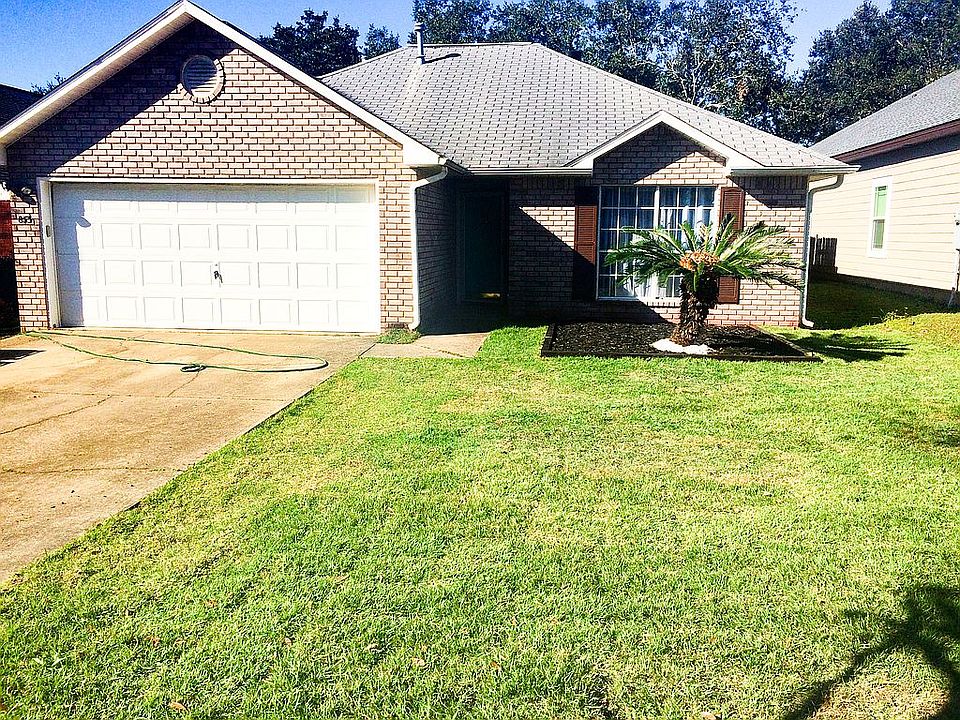 1st image of 853 Ladner Dr