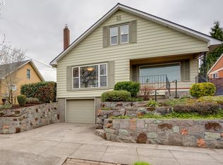 2337 SE Taggart St, Portland, OR 97202