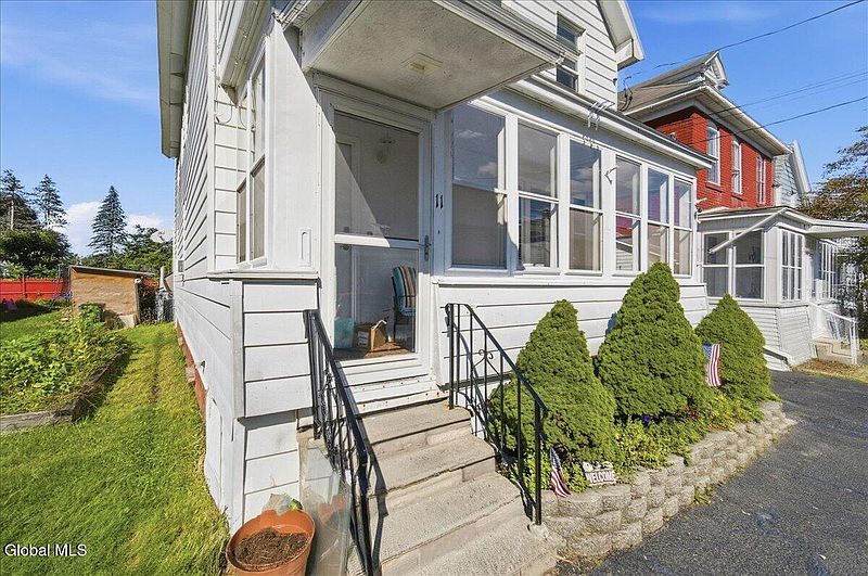 3rd image of 11 Archibald Street