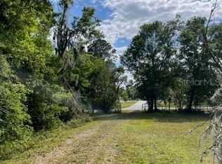 2410 Michael David Dr #16, Plant City, FL 33566