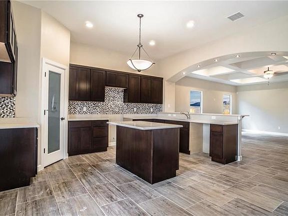 4th image of 13644 Matfen Ave