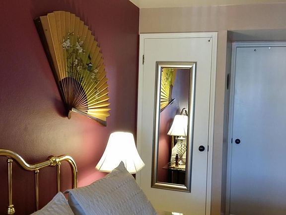 3rd image of 206 S La Canada Dr