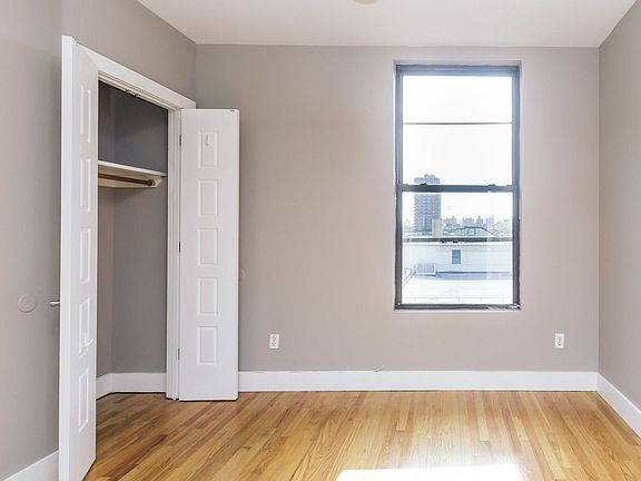 4th image of 128 Manhattan Ave #4F