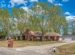 142 Castleridge Dr, Red Oak, TX 75154
