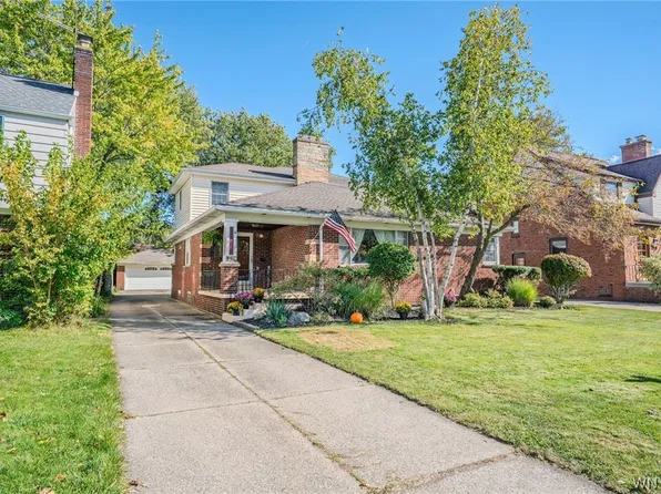 325 Louvaine Dr, Buffalo, NY 14223