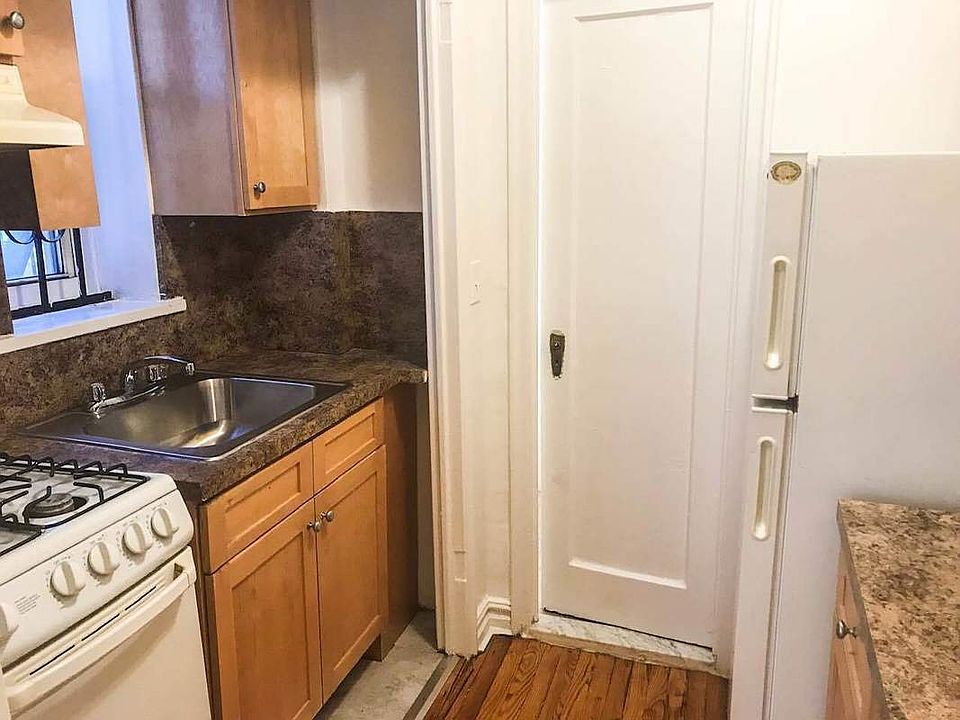 2nd image of 6981 108th St APT 5E
