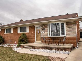 30253 Sutherland Ave, Warren, MI 48088