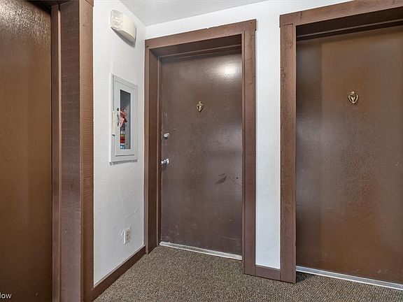 3rd image of 9570 Cove Dr Unit E23