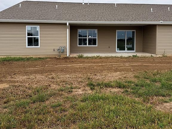 4th image of 621 Rhapsody Ln