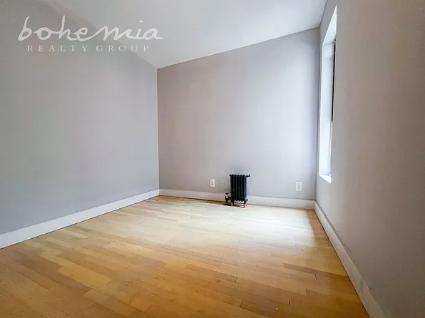 516 West 159th Street image 5 of 7