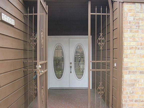 2nd image of 12051 Champion Forest Dr