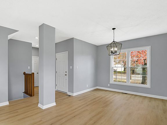 2nd image of 10678 Magenta Dr