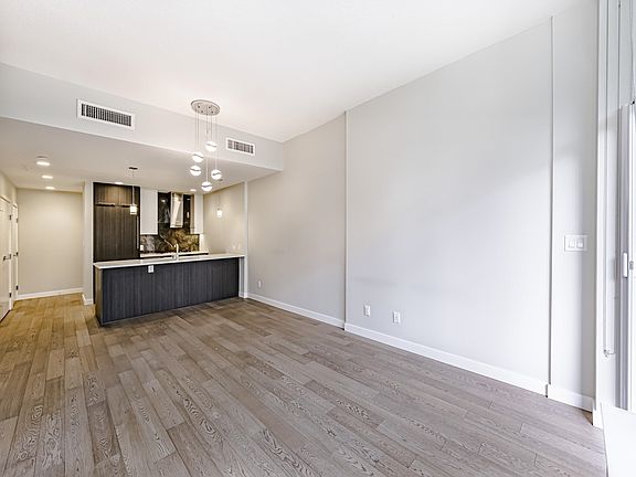 2nd image of 5033 Cambie St #109