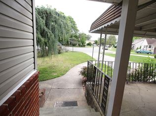 32 Lincoln Rd N #1, Plainview, NY 11803