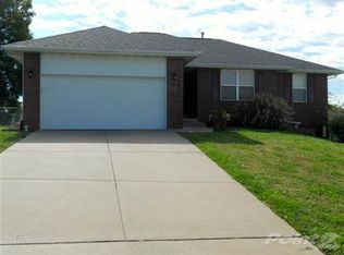 3379 S Valley View Dr, Springfield, MO 65807