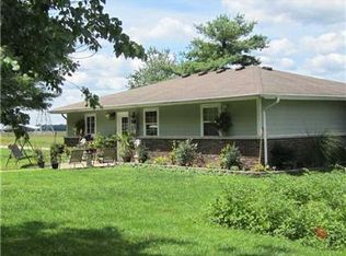 1759 N Blue Bluff Rd, Martinsville, IN 46151