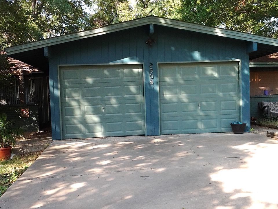 1st image of LA Casa Dr Austin