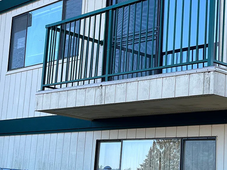 corner unit with balcony