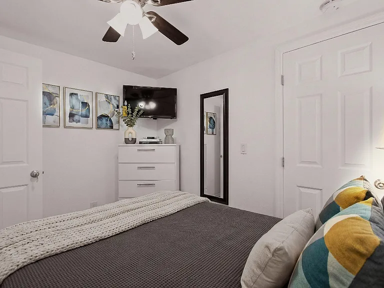Room 4