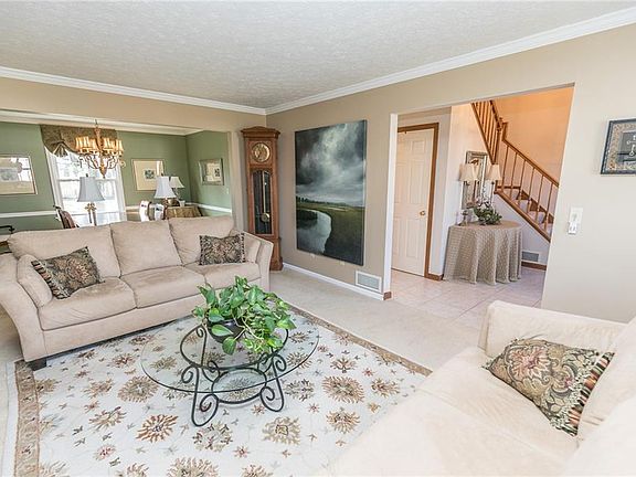 3rd image of 13141 Mariner Dr