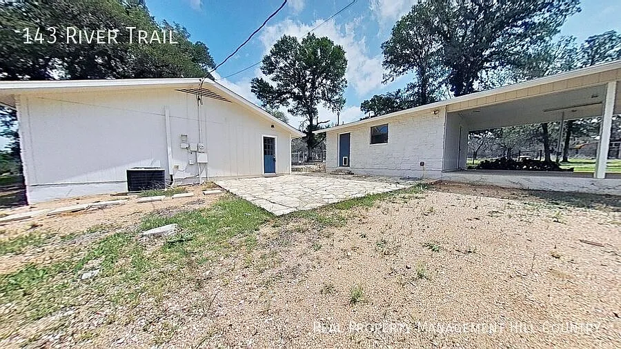 Building Photo - 143 River Trl