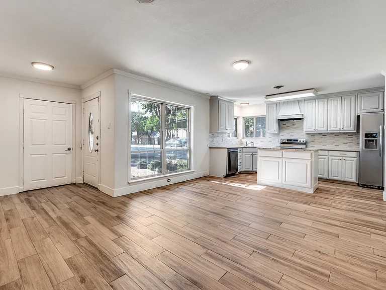 4084 Purdue St — Photo 2