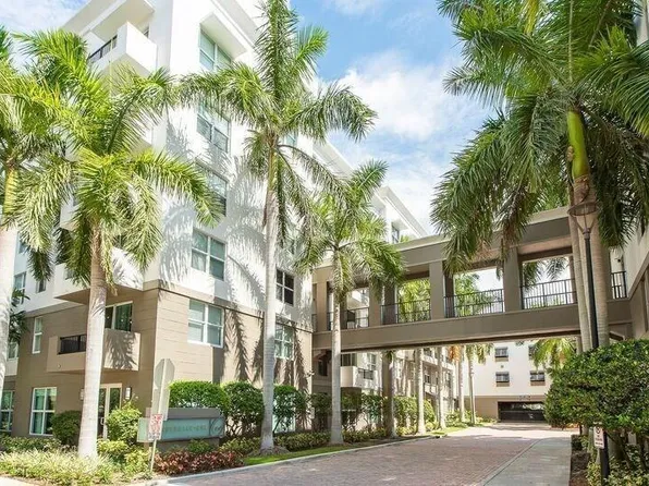 2421 NE 65th St APT 408, Fort Lauderdale, FL 33308