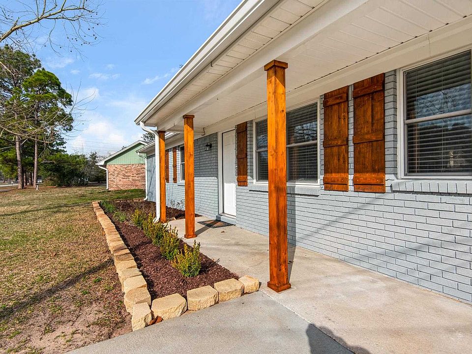 1438 College Pkwy, Gulf Breeze, FL 32563 Zillow