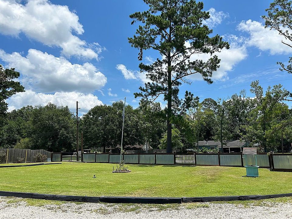 1st image of 715 Yellowood Ln #725