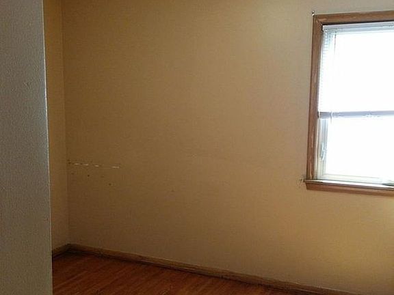 2nd image of 2955 Randolph St NE