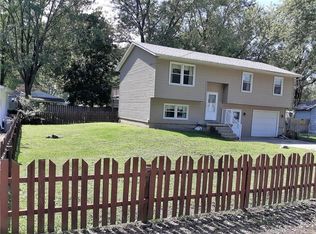 4023 E Greenhill Rd, Decatur, IL 62521