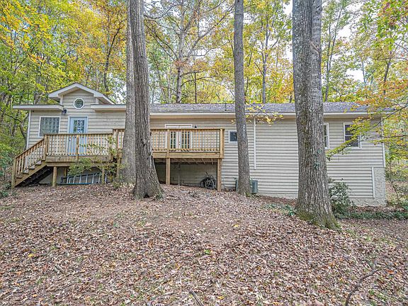 2nd image of 1575 Indian Woods Dr