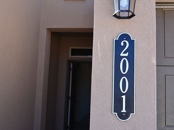 2nd image of 2001 Northlands Dr SE