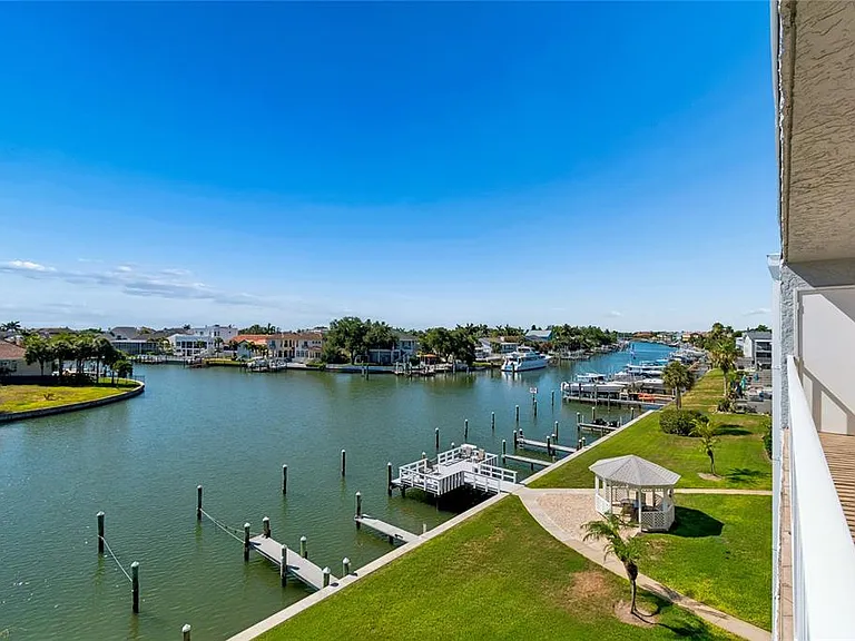719 Pinellas Bayway S #301 — Photo 50