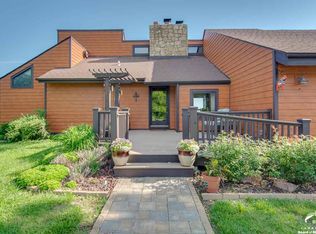 1239 N 1000th Rd, Lawrence, KS 66047