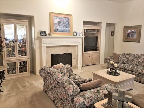 5th image of 1430 Gold Coast Dr
