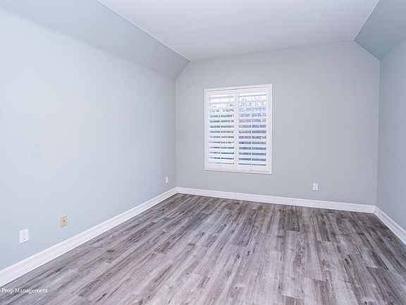 5th image of 2150 Camino De La Reina Unit 110