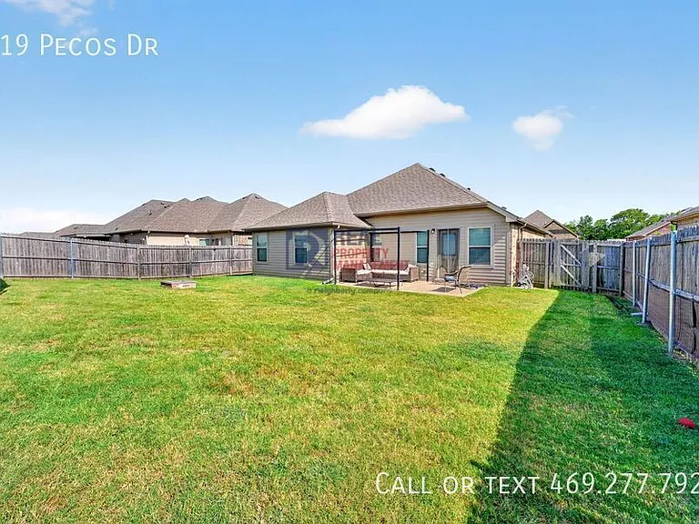 319 Pecos Dr — Photo 34
