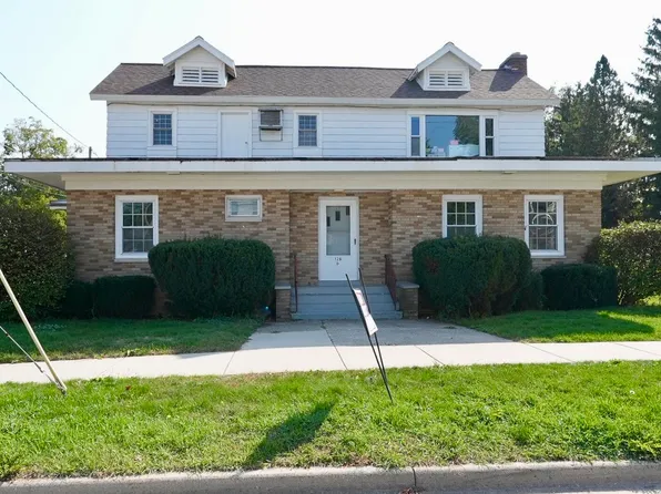 126 Eastmanville St, Coopersville, MI 49404