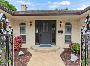 1609 Lexington Dr, Garland, TX 75041