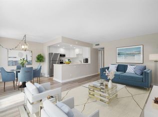 517 Fanshaw Way #M, Boca Raton, FL 33434