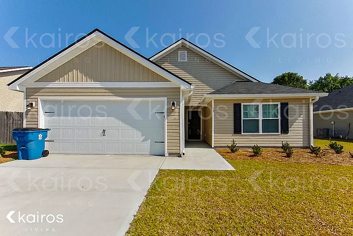 13 Carrollton Dr — Photo 1