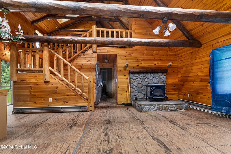 5th image of 745 Guinea Road