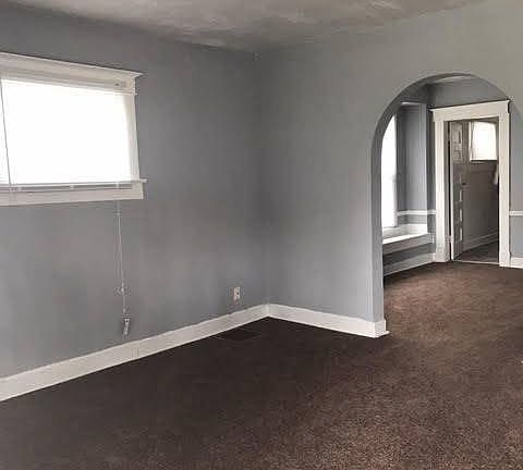 3rd image of 1226 Congress Ave