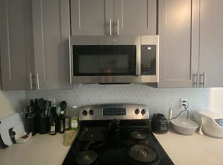 822 Huntington Ave #4R, Boston, MA 02115