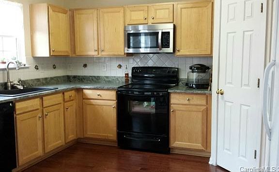 4th image of 515 Cool Creek Dr