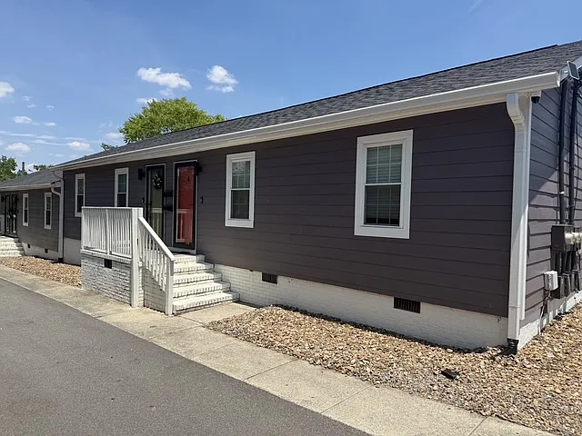 407 Bledsoe Ave — Photo 16