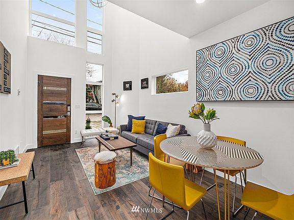 4th image of 809 A NW 52nd Street