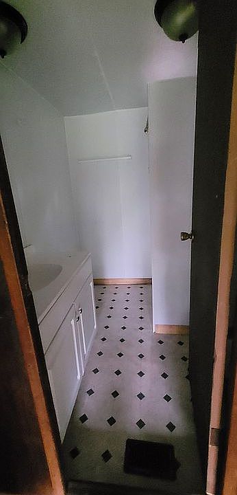 1st image of 2830 N Lakefront Dr