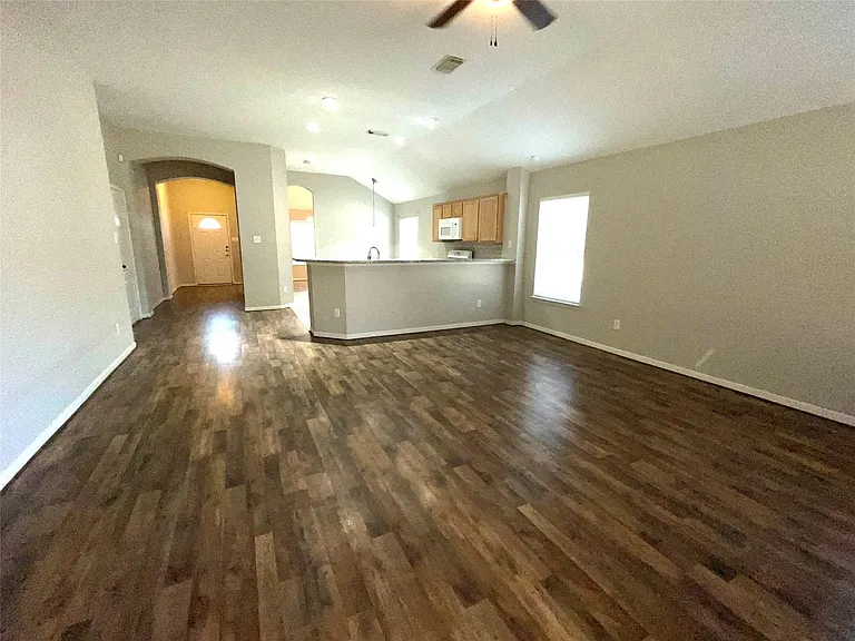25011 Emporia Point Ct — Photo 7